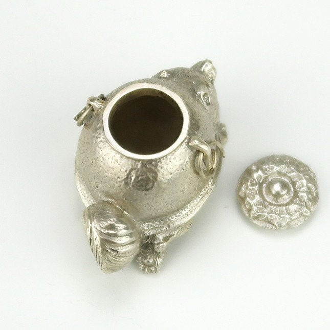 Silver Water Drop Bunbuku Chagama by Hirose