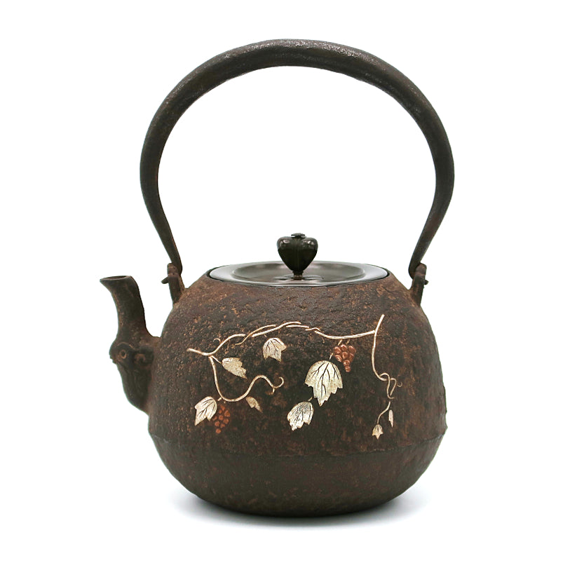 Ryubundo copy grape crest inlaid iron kettle by Ginshodo
